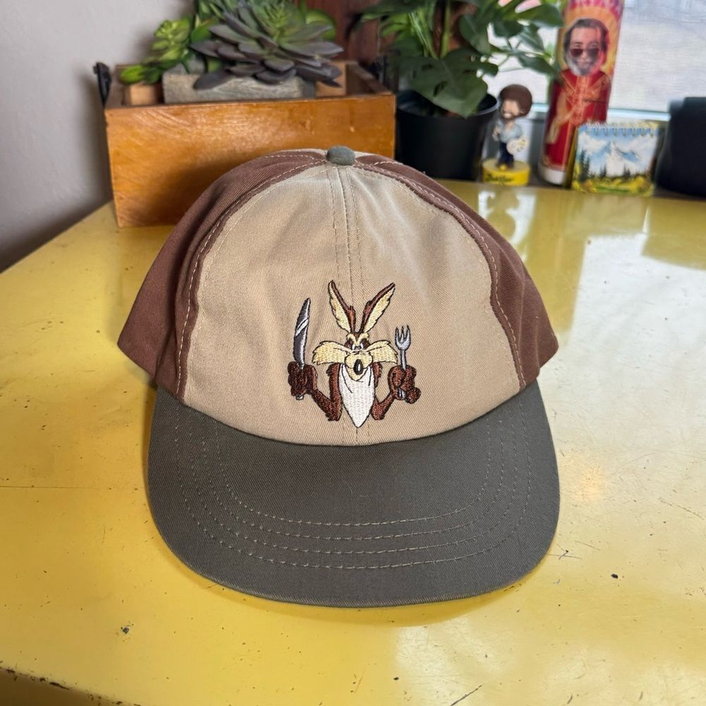 Vintage Wile E. Coyote Looney Tunes Hat